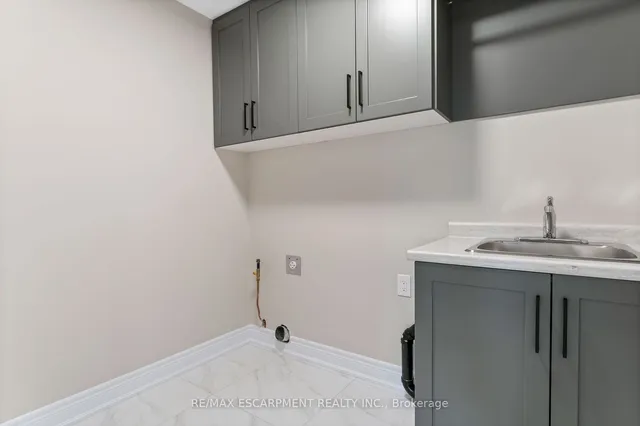 Additional image 15 of 33 Hampshire Pl