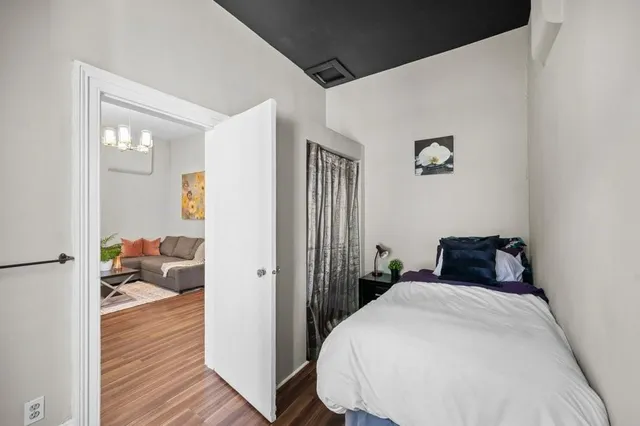 Additional image 8 of 130 MARKET St