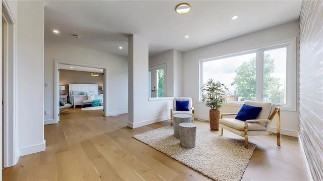 Additional image 33 of 48 MILLER Dr