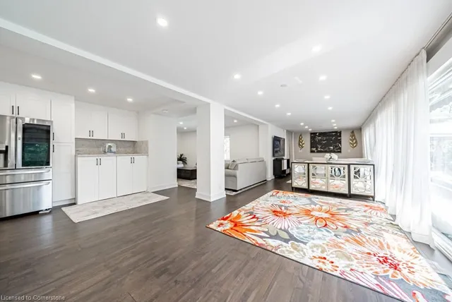 Additional image 15 of 704 Old Dundas Rd