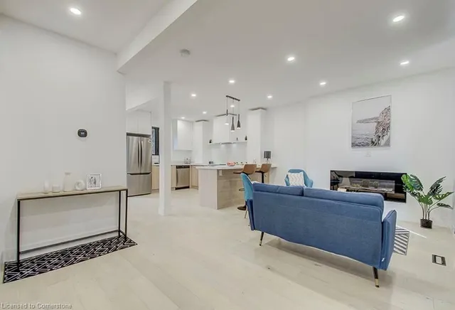 Additional image 8 of 48 Sanford Ave