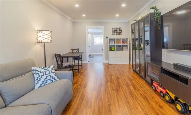 Additional image 10 of 195 KENSINGTON Ave