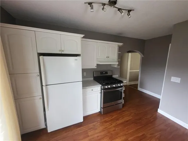 Additional image 9 of 321 CHARLTON Ave