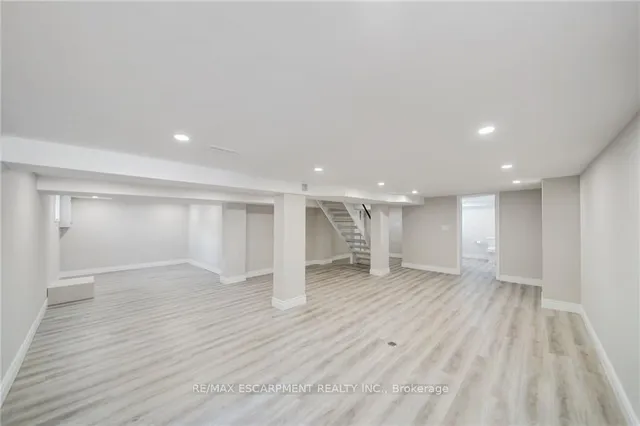 Additional image 31 of 55 EAST 13TH St