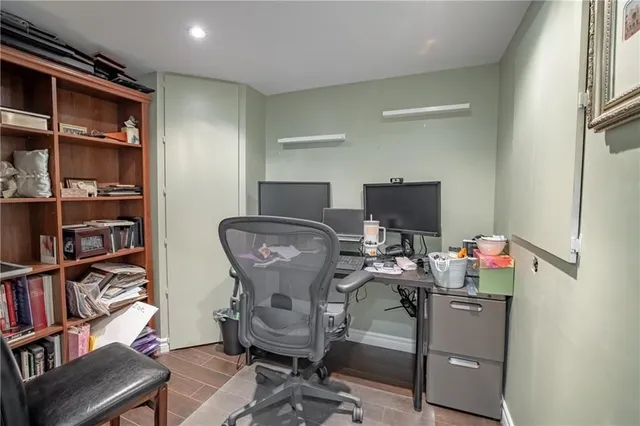 Additional image 29 of 93 BRADLEY Ave