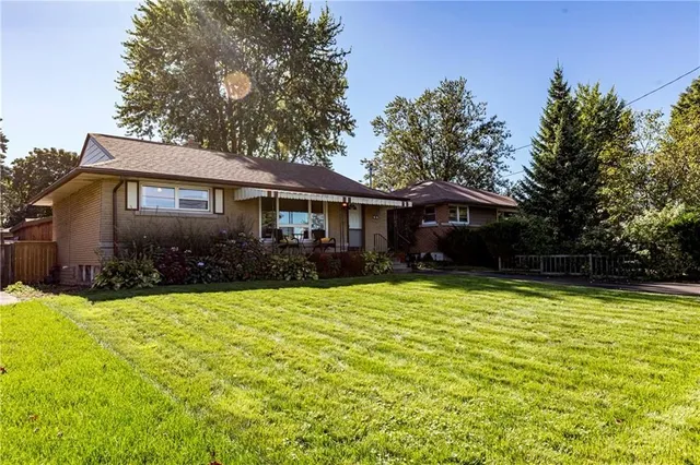 Additional image 3 of 44 SANDALWOOD Ave