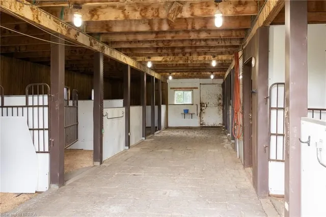 Additional image 27 of 2606 Harrisburg Rd