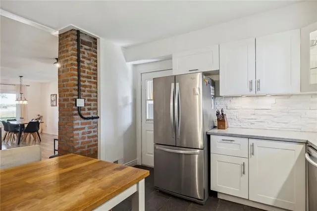 Additional image 10 of 18 MARS Ave