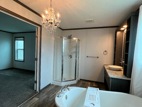 Additional image 5 of 377-49301 RR 80 Country Style