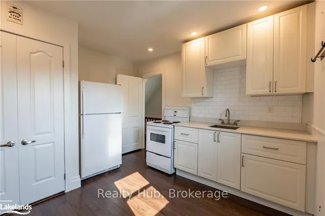 Additional image 35 of 162 AVONDALE St