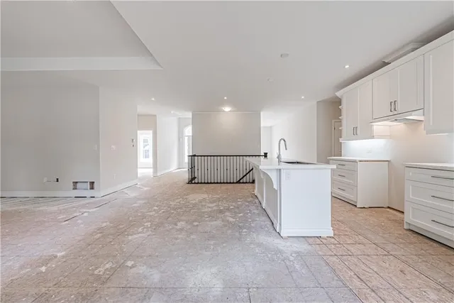 Additional image 9 of 63 CESAR Pl