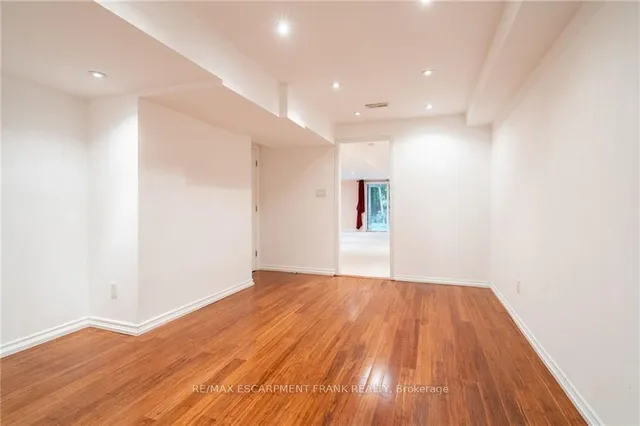 Additional image 6 of 50 Grovetree Tr