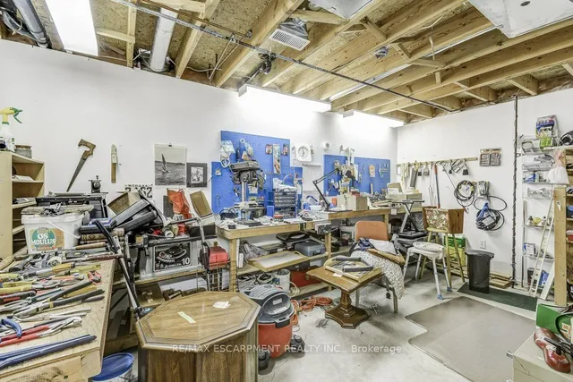 Additional image 26 of 192 SILVERBIRCH Blvd