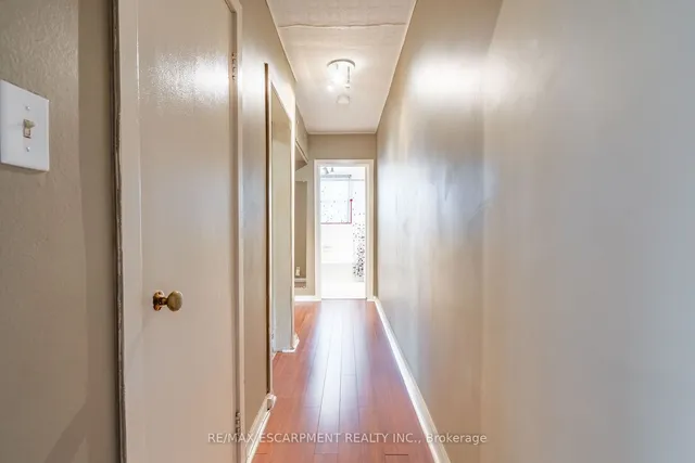 Additional image 8 of 4 ROBINSON St Unit 5