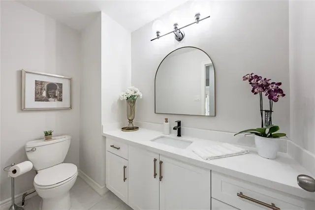 Additional image 15 of 16 BENVENUTO Cres