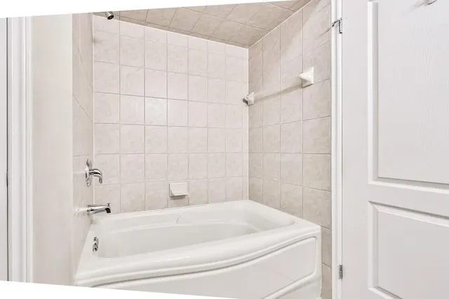 Additional image 46 of 40 GROVETREE Trail