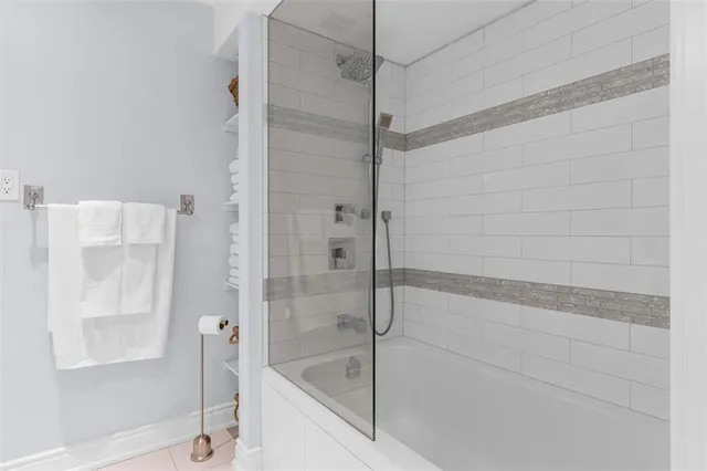 Additional image 30 of 46 TERRACE Dr