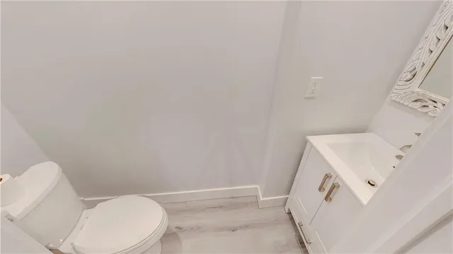 Additional image 41 of 250 LORMONT Blvd