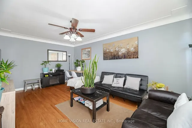 Additional image 8 of 44 Clarendon Ave