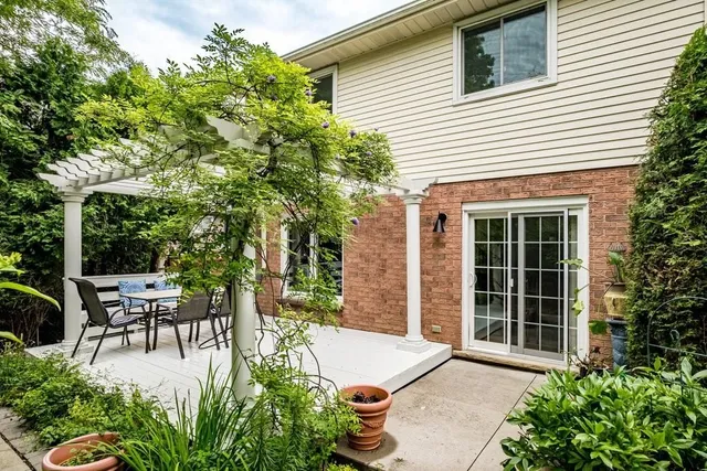 Additional image 20 of 4 KNOLLWOOD Crt