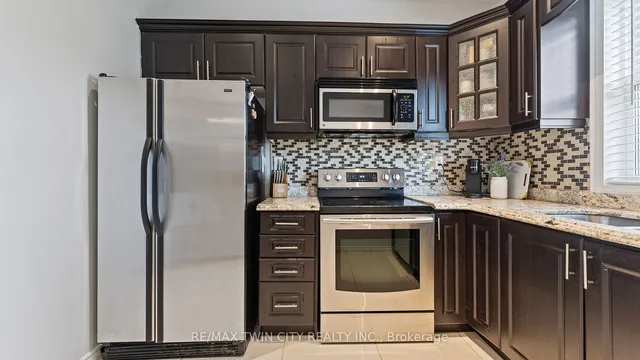 Additional image 13 of 157 Weir St