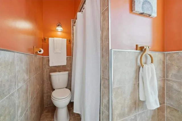 Additional image 26 of 408 COCHRANE Rd