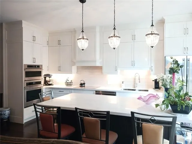 Additional image 7 of 112 KING St Unit 1109