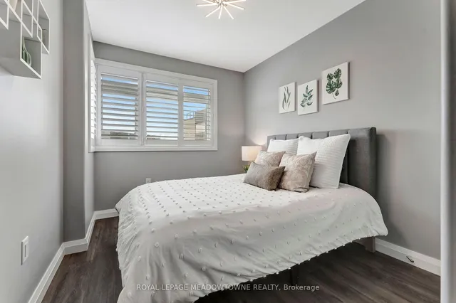 Additional image 24 of 35 Midhurst Hts Unit 20