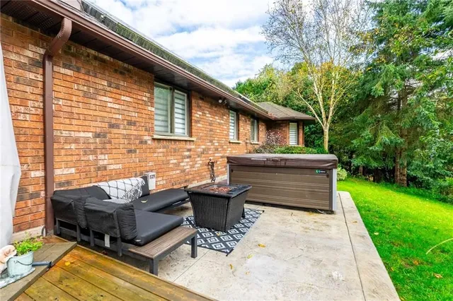 Additional image 35 of 19 VANSTRAALEN St