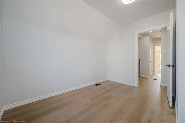 Additional image 13 of 294 Emerald St