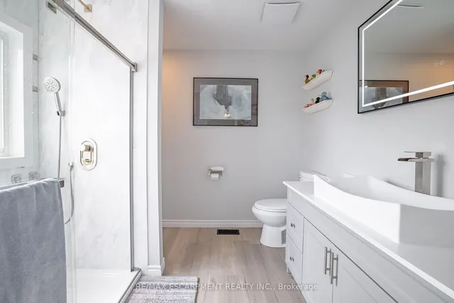 Additional image 17 of 93 BRADLEY Ave