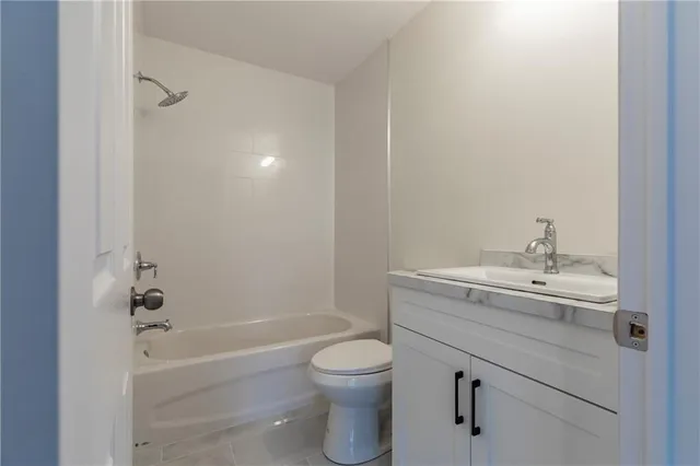 Additional image 25 of 100 BEDDOE Dr Unit 92