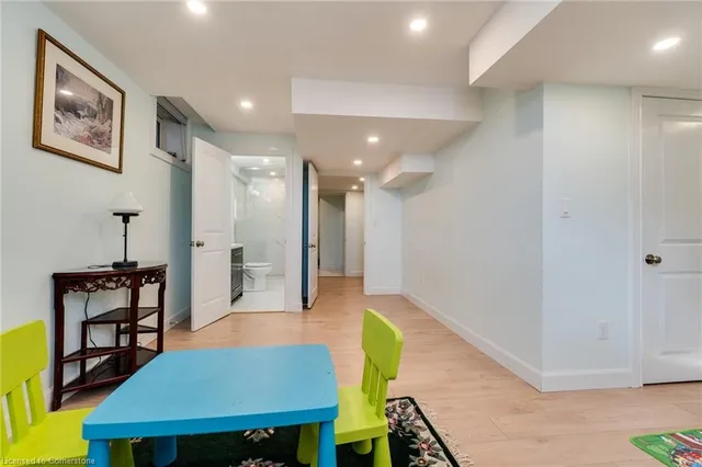 Additional image 44 of 144 Hazelton Ave