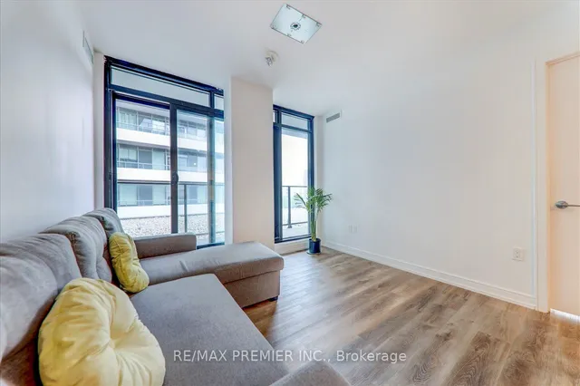 Additional image 13 of 1 Jarvis St Unit 624