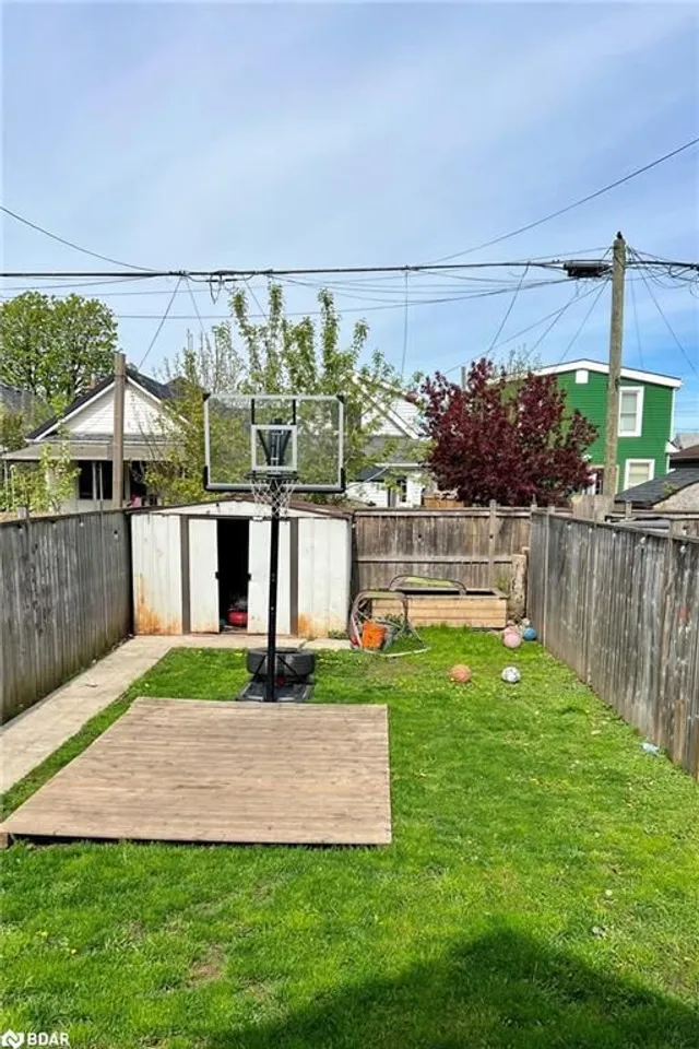 Additional image 12 of 229 Tragina Ave