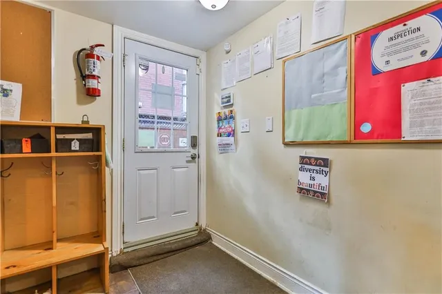 Additional image 23 of 162 DELAWARE Ave