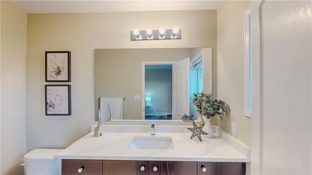 Additional image 33 of 250 LORMONT Blvd