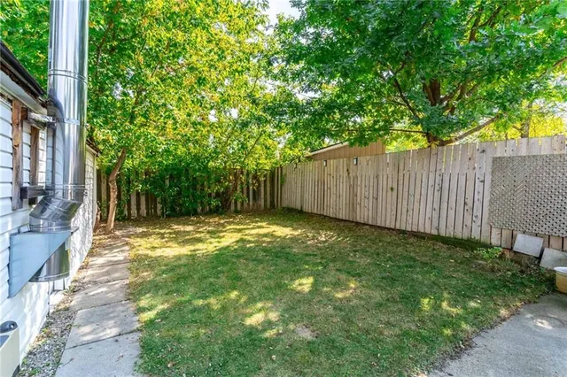 Additional image 46 of 239 EAST 22ND St