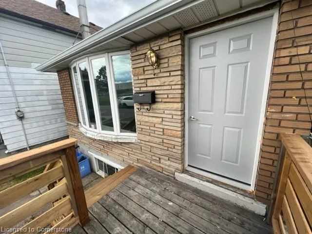 359.5 Strathearne Ave