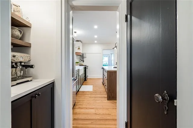 Additional image 15 of 111 LAKE AVENUE Dr