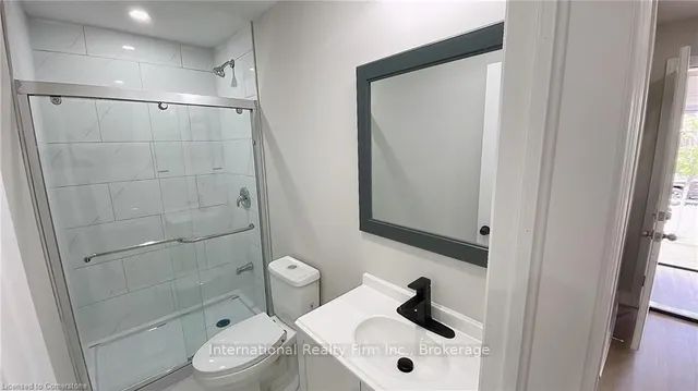 Additional image 19 of 32 Vansitmart Ave