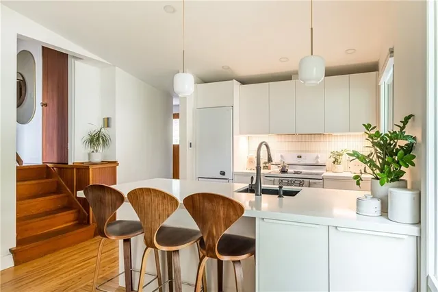 Additional image 11 of 135 WEST 34TH St