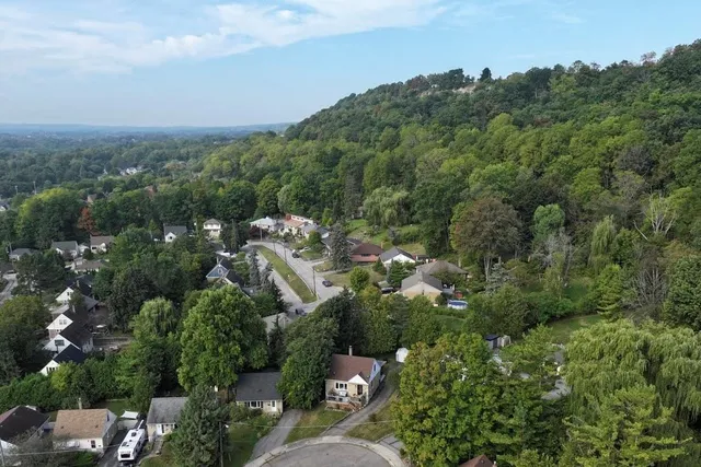 Additional image 42 of 9 LINDA Crt