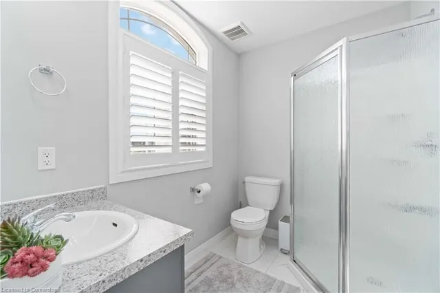 Additional image 26 of 126 Laguna Village Cres