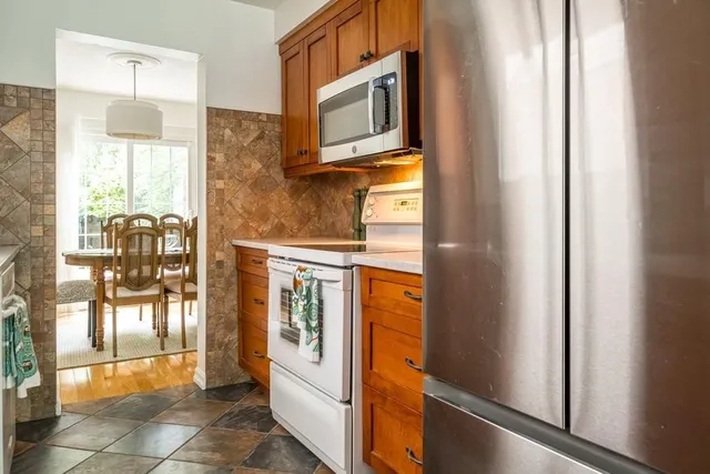 Additional image 40 of 4 KNOLLWOOD Crt