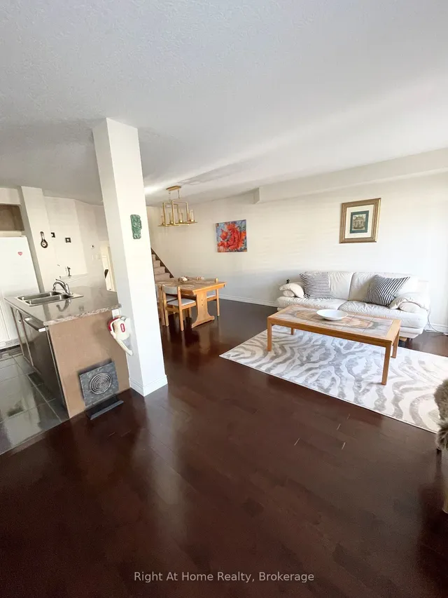 Additional image 12 of 35 CHARLESWOOD Cres