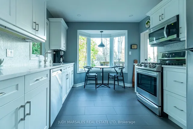 Additional image 26 of 851 Mewburn Rd