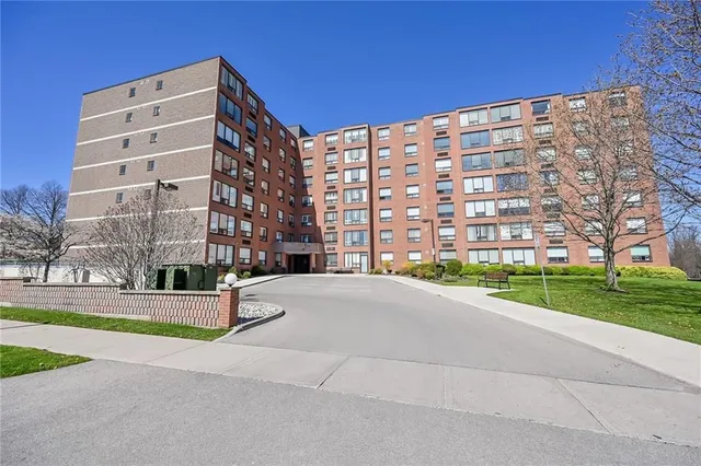 99 DONN Ave Unit 605