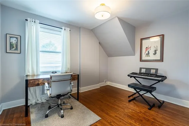 Additional image 28 of 60 Inverness Ave