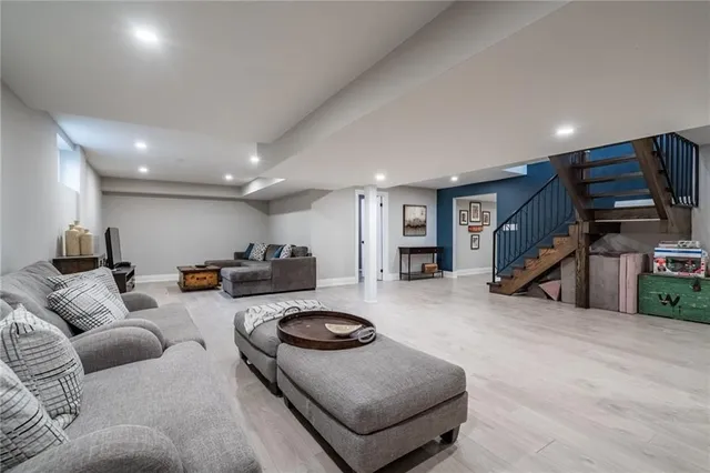 Additional image 32 of 81 FLANDERS Dr